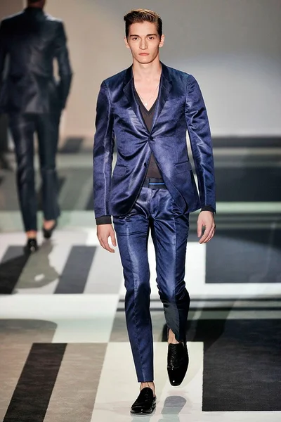 Look 42